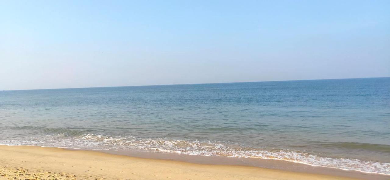 Spectrum Hub Beach Side Studio Apartment - Candolim - Goa Екстериор снимка